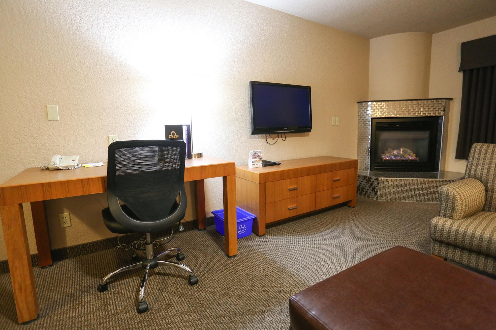 Days Inn By Wyndham Calgary Airport Exteriér fotografie