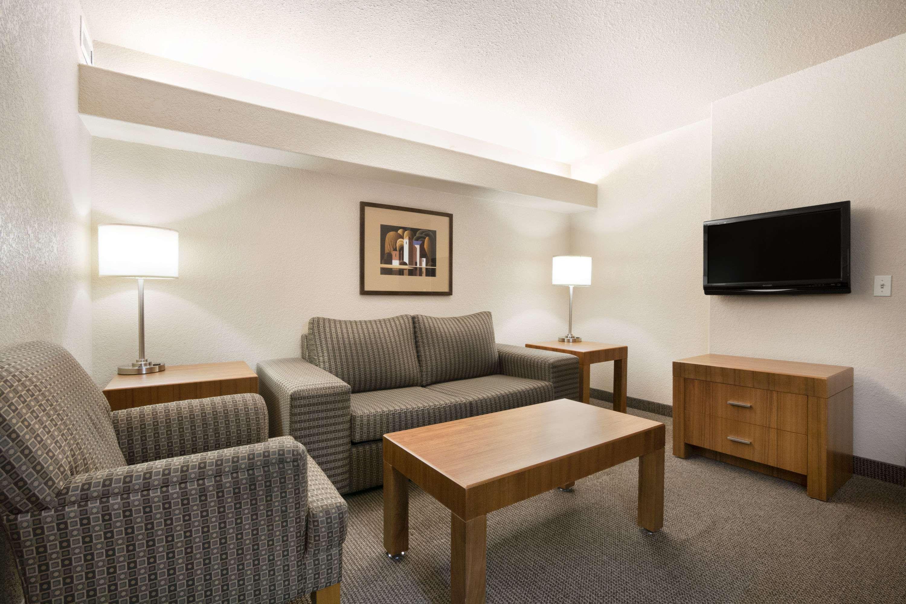 Days Inn By Wyndham Calgary Airport Exteriér fotografie