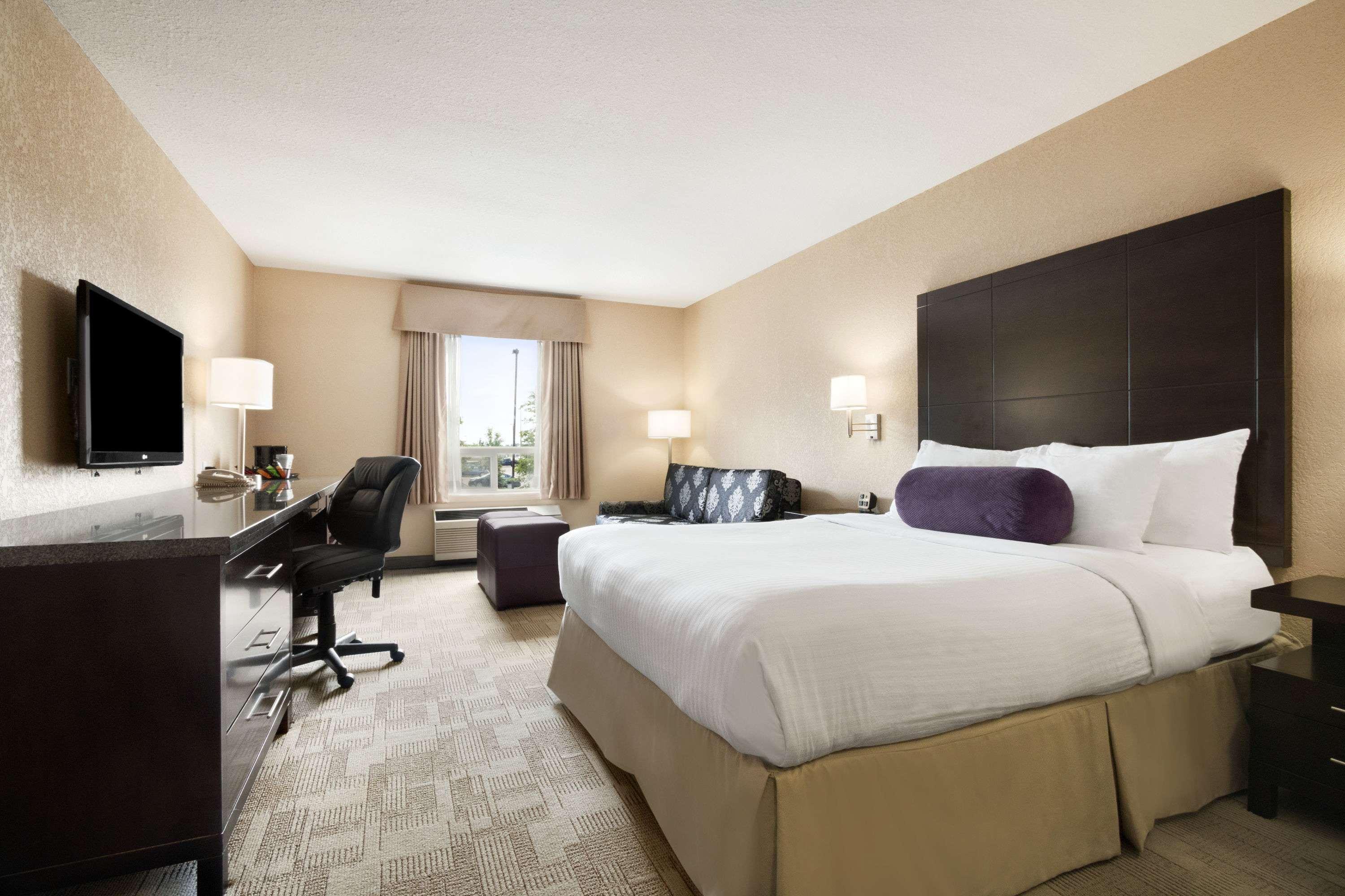 Days Inn By Wyndham Calgary Airport Exteriér fotografie